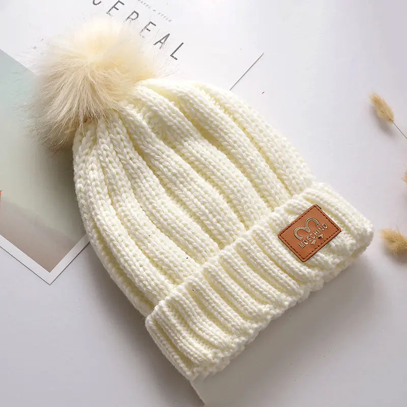 Knitted Outdoor Beanie with Fleece Lining for Warmth