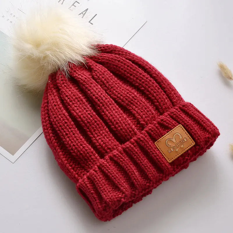 Knitted Outdoor Beanie with Fleece Lining for Warmth