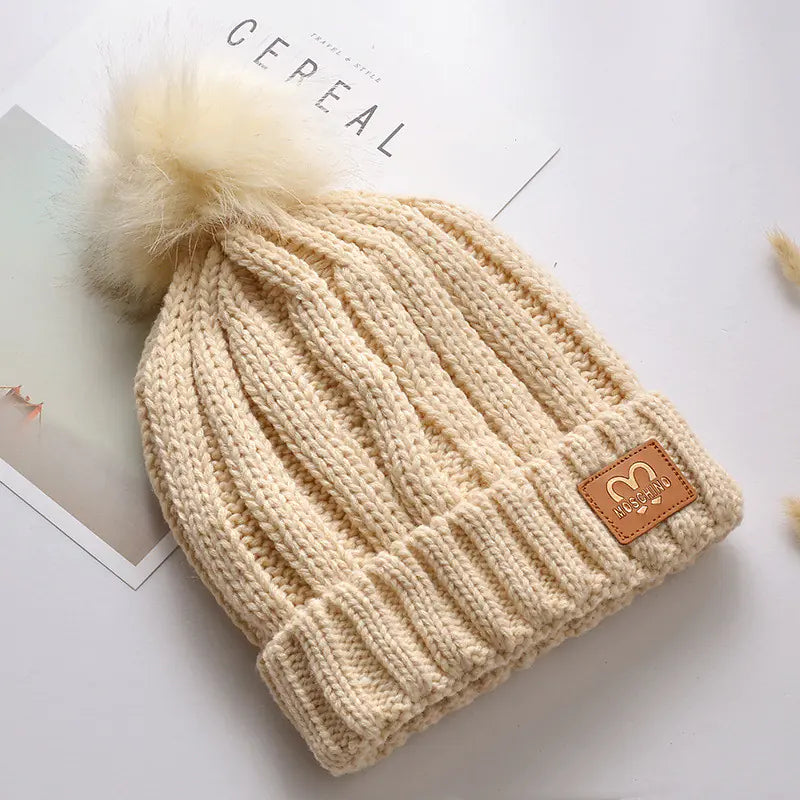 Knitted Outdoor Beanie with Fleece Lining for Warmth